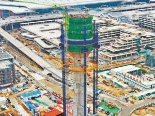 厦门翔安国际机场空管塔台封顶 是机场最高地标