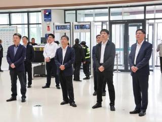 滨州市委常委、宣传部部长冷兴邦到市人民医院慰问护理人员