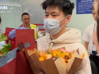 英国多名名将质疑赵心童，中台协禁令仍生效，参展只有奖杯能出现