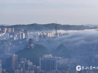 【高清组图】贵州贵阳：云雾翻涌漫筑城 山峦隐现入仙境