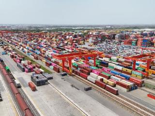 长三角铁路2025年以来已完成海铁联运超100万标箱