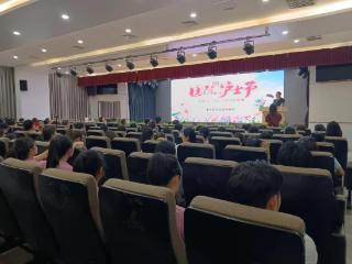 2025年国际护士节丨现代舞、汉服走秀、情景剧……重庆市大足区中医院这场护士节活动“秀”出别样风采