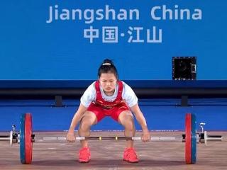 举重亚锦赛开门红！赵金红破45公斤级抓举世界纪录，一举包揽三金
