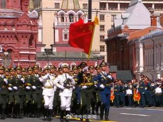 中国仪仗队走上红场
