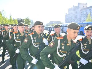 莫斯科：纪念苏联伟大卫国战争胜利80周年阅兵式即将开始