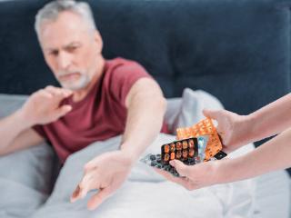 他汀再立新功！不仅不伤肝，还能降低肝癌风险！安全服用注意4点