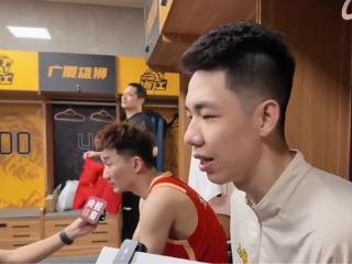 G2私下采访！朱俊龙谈带伤，翟晓川回应末节，奥莫特不满篮板！