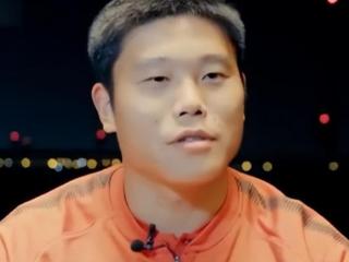 从国足第一铁腰到沦为看客 35岁功勋老将转型做助教 堪称明智之举