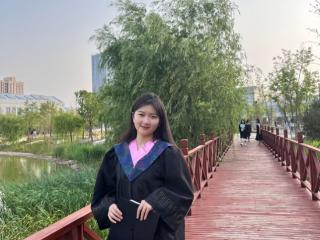 破茧成蝶，她用8年完成人生蜕变！