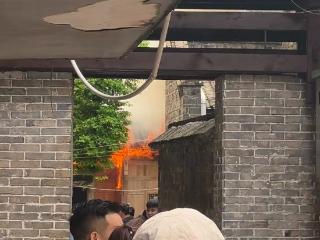 长沙潮宗街金丝楠木老屋文旅博物馆起火？商管中心：火已灭，起火原因不明