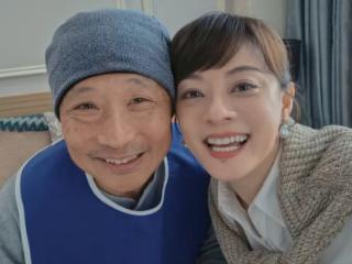 直到胡德功掏出200块买蛋糕庆生，薛晓舟才知胡曼黎谁也不嫁真相