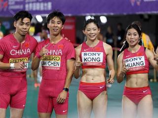 世界田联接力赛︱混合百米接力迎首秀，中国队晋级决赛，誓言“抬高全国标杆”