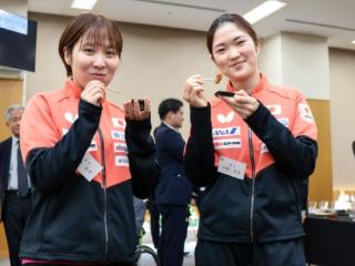 多哈世乒赛日乒壮行会，早田希娜掌镜，大藤沙月比耶，户上害羞