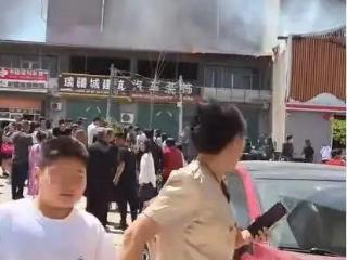 邯郸一酒店办婚宴发生火灾，新郎母亲：饭没吃成酒店还要收费
