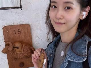章泽天晒素颜照，黑眼圈明显没有容貌焦虑，要给新人设做铺垫