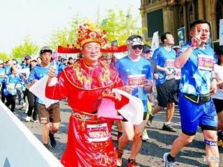 “跑得快是本事，跑得快乐是本质！”