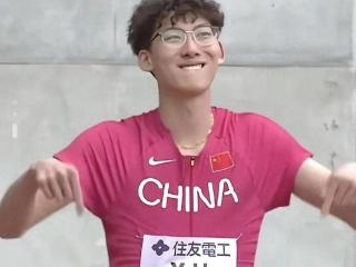 “眼镜哥”徐卓一百米跨栏，逆转日本选手夺冠，是刘翔的同门师弟