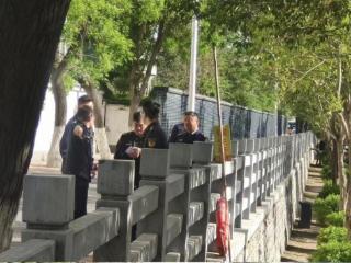 巡查河道不松懈，守护水域不停步