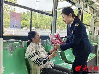 驶向春天的温情专车：开启与母爱的浪漫“时光对话”