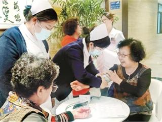 不为观光为康养 京津老人旅居北戴河