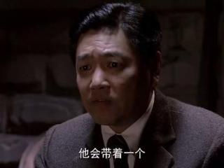 重看《悬崖》，才懂老魏找精明的刘妈去周乙家，根源在顾秋妍身上