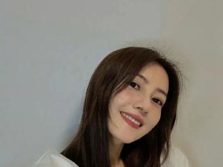 高圆圆在《绝密较量》里大秀拳脚迅速抓住观众眼球，狠狠期待住了