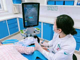 健康中国看山西：和平医院护士“练成”血管“透视”术