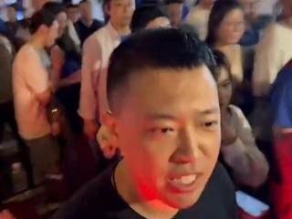 输球输人！北京球迷赛后集体辱骂孙铭徽，然而他却主导决胜期！