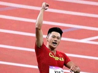 4×100米换下谢震业完全正确。因为他身上有一个无法弥补的短板。