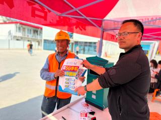 无锡移动开展公益市集活动，关怀劳动者与社区居民