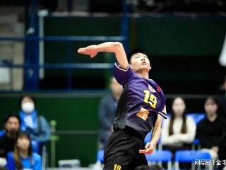 上海男排虽输球但有亮点：19岁小将技术全面敢打敢拼，有大将之风