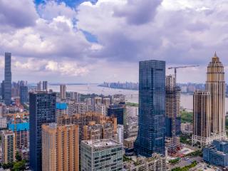 为刺激买房拼了！武汉坐公交可抵房贷利息，上海杨浦对UP主购房最高补贴200万