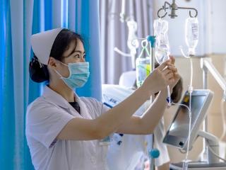贵州黔西：护士节我在岗