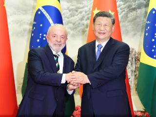 新华图讯丨习近平同巴西总统卢拉会谈