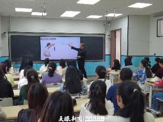 修文县关工委组织开展家庭家教家风系列讲座