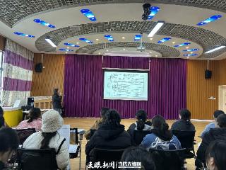 万山区：“三聚三强”推动学前教育“双助”行动取得实效