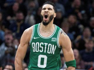 塔图姆手术成功，库里伤情更新！NBA即将扩军，字母哥成抢手货