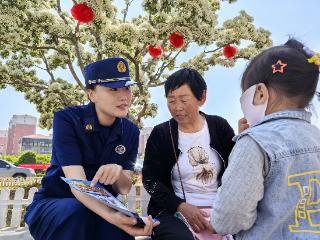 烟台高新消防开展“5.12”全国防灾减灾日主题宣传活动