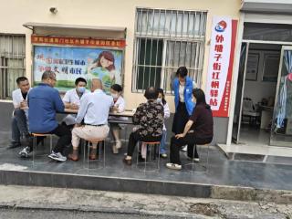 济阳街道南门社区开展义诊进社区志愿服务活动