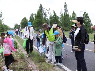 融江波 侨连心——江心洲长江科教亲子徒步共建活动