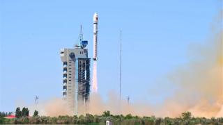 我国成功发射全球首个太空计算卫星星座：送AI上太空 未来将达到千星规模