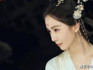 《赴山海》女配辱华害惨刘诗诗！演技翻车股价蒸发，85花最惨水逆