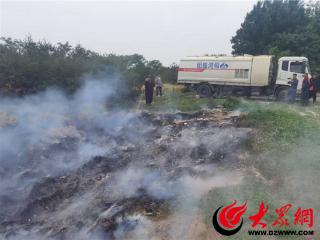 国花大道火情突发 牡丹区环卫雷霆救援化危机