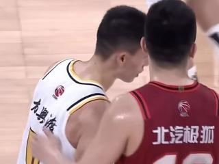 广厦G4虐北京！全队淡定，林秉圣获对手认可，周琦失落，王博采访