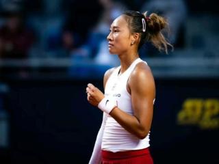 红土女王！郑钦文全方位碾压世界第一 拒当孟获：2次6连败后翻山