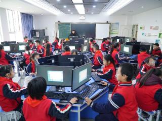 【数字教育绘荆楚】木兰少年触屏未来 解码黄陂教育数字化转型之路