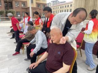 淄博职业技术大学赴杏园子村开展志愿服务活动