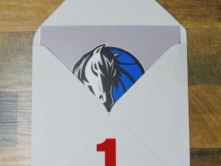 挖槽！弗拉格换字母哥？独行侠可能又要轰动NBA……