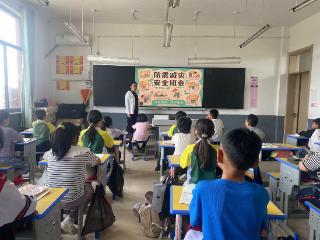 莒南县第九小学开展“防灾减灾日”教育活动