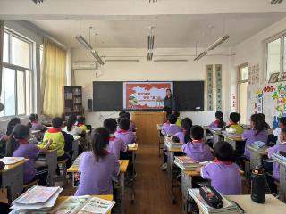 莒南县相沟镇中心小学开展“5·12”防震减灾综合演练